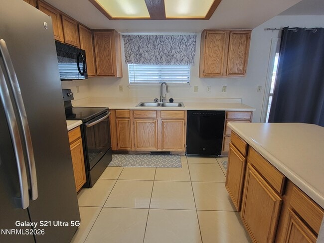 Building Photo - 404 Kathy Ave