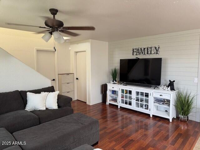 Building Photo - 7287 S Sunrise Way
