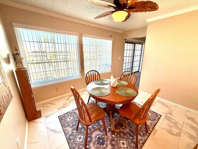 Building Photo - Beautiful Furnished 2 Bed / 2 Bath Condo in Laguna Nueva – Colorado River Living! 1-3 Month Term