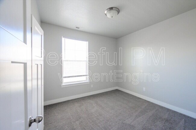 Building Photo - 4336 W 1850 N