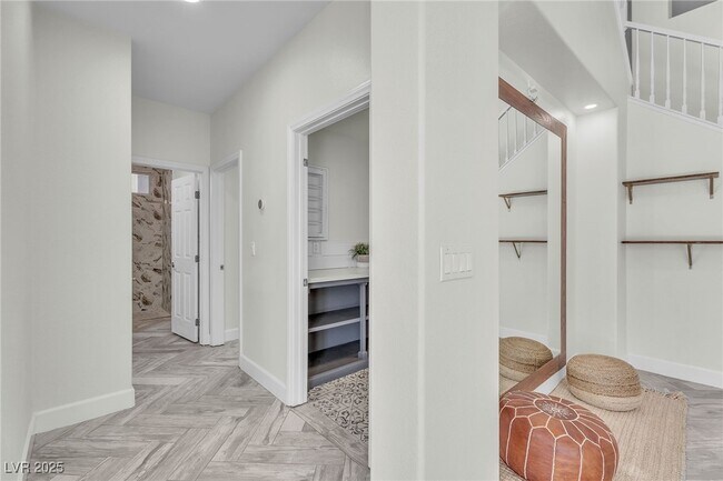 Building Photo - 9885 Shadycrest Ct