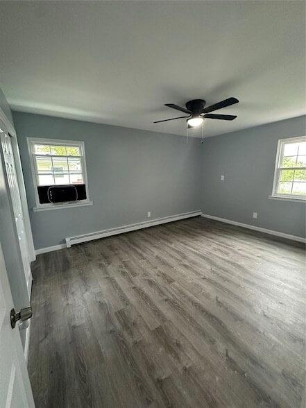Building Photo - 158 Farmers Ave