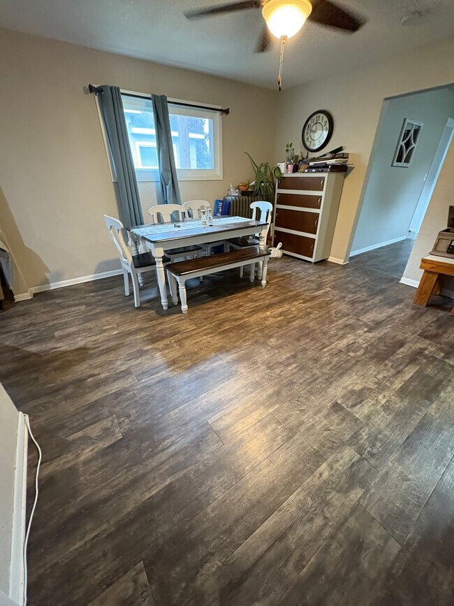 Building Photo - JCP - 02 - Charles St