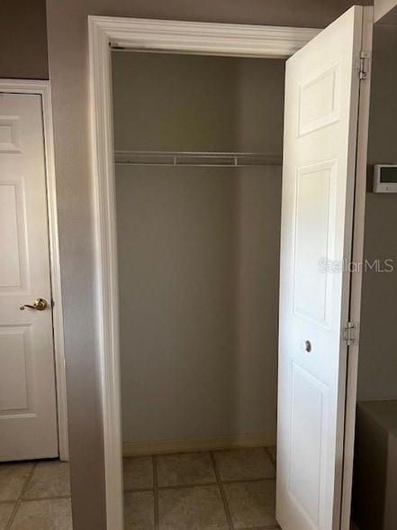 Building Photo - 731 Agua Way