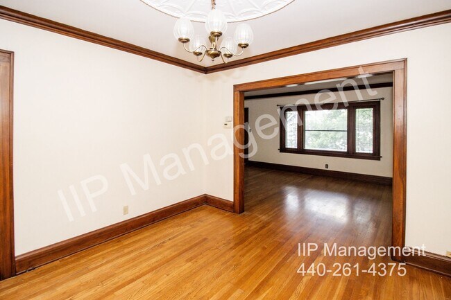 Building Photo - 2671 E 130th St