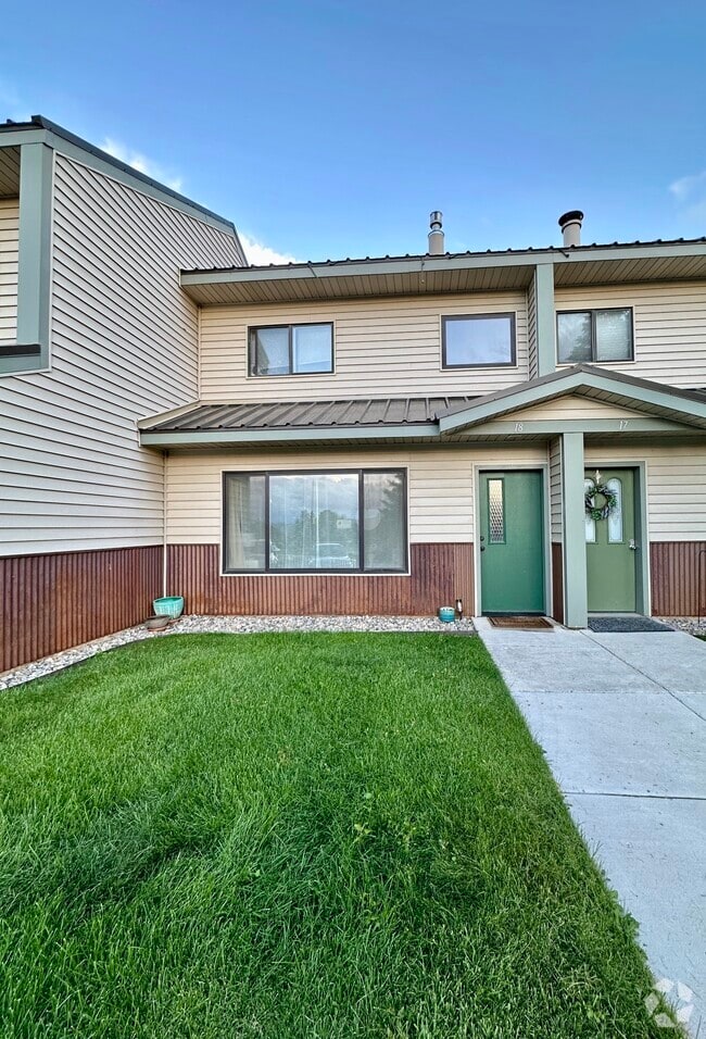 Building Photo - 284 Talisman Dr