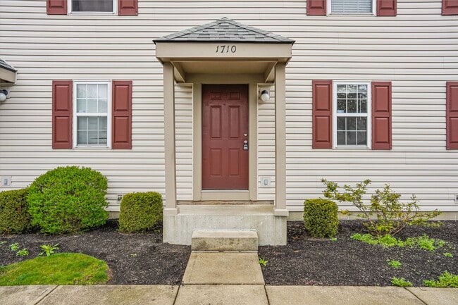 Building Photo - 1710 Messner Dr