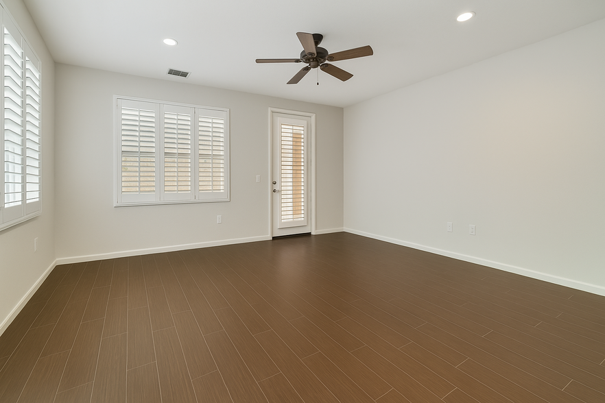 Building Photo - 3343 Vittoria Loop