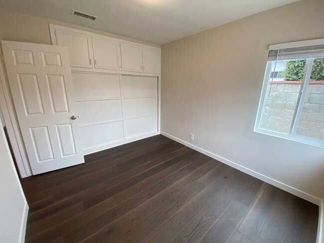 Building Photo - Beautifully Updated Home in the Heart of Central Torrance + Bonus Unit