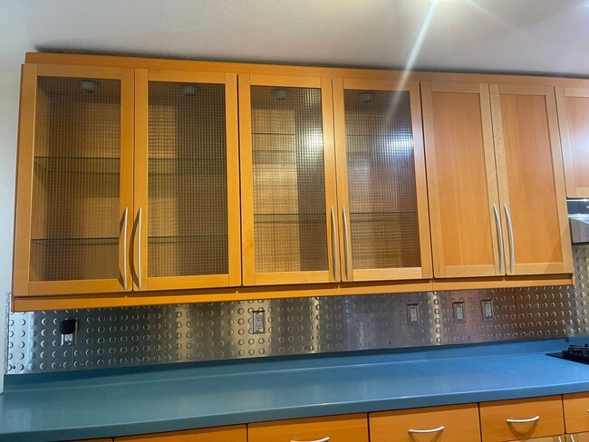 Building Photo - Hollywood Luxury 2 Bed Condo!