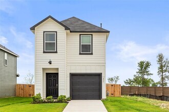Building Photo - 237 Jackson Dr