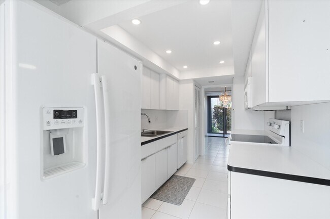 Building Photo - 609 Bridgewood Dr