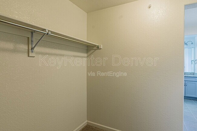 Building Photo - 5415 W 97th Ave