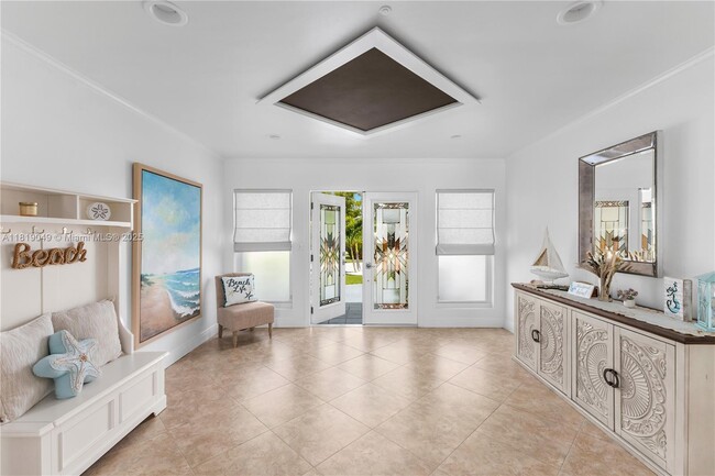 Building Photo - 4902 N Travelers Palm Ln
