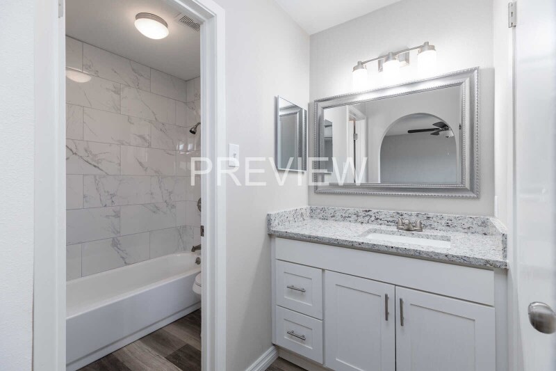 Building Photo - 178 Oakside