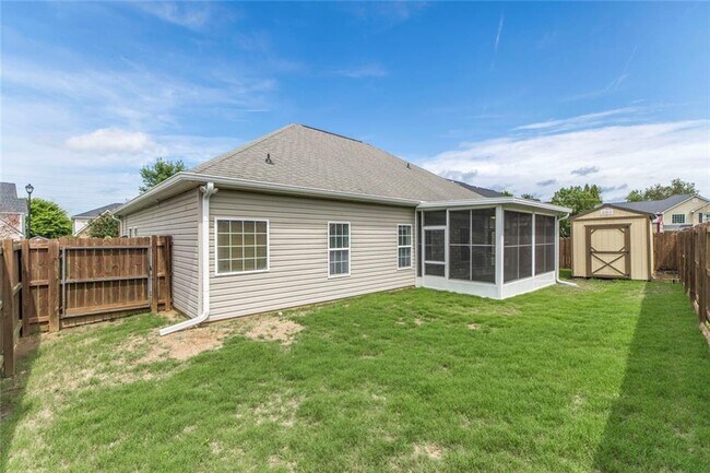 Building Photo - 104 Bryce Dr