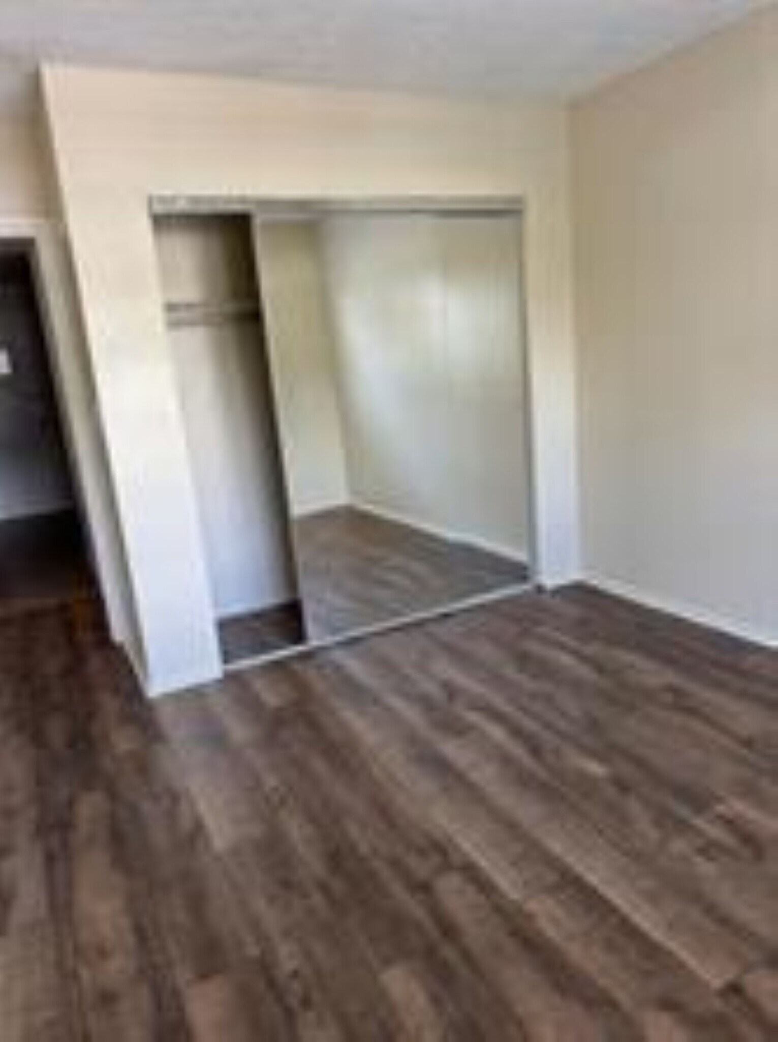 Building Photo - 1407 NE 56th St