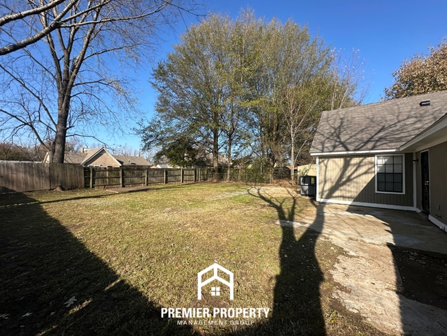 Building Photo - 4579 Blue Willow Rd