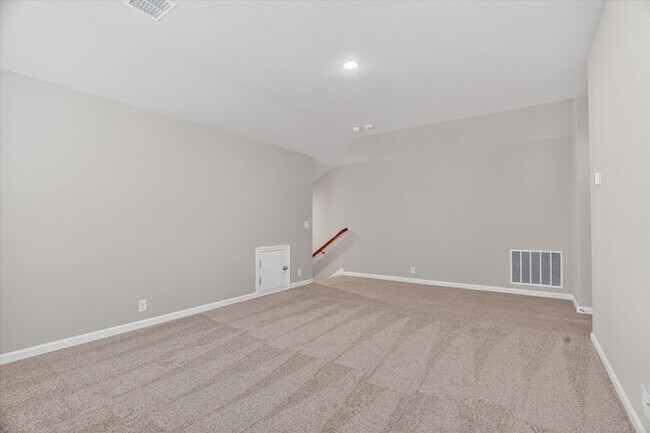 Building Photo - 925 Creekhollow Dr