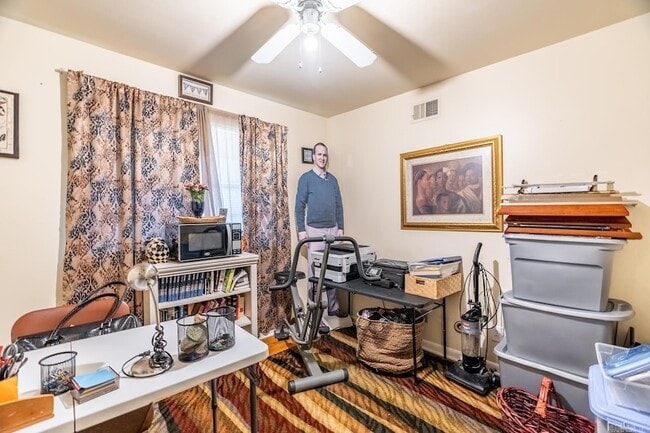 Building Photo - 9720 Brooks Ln