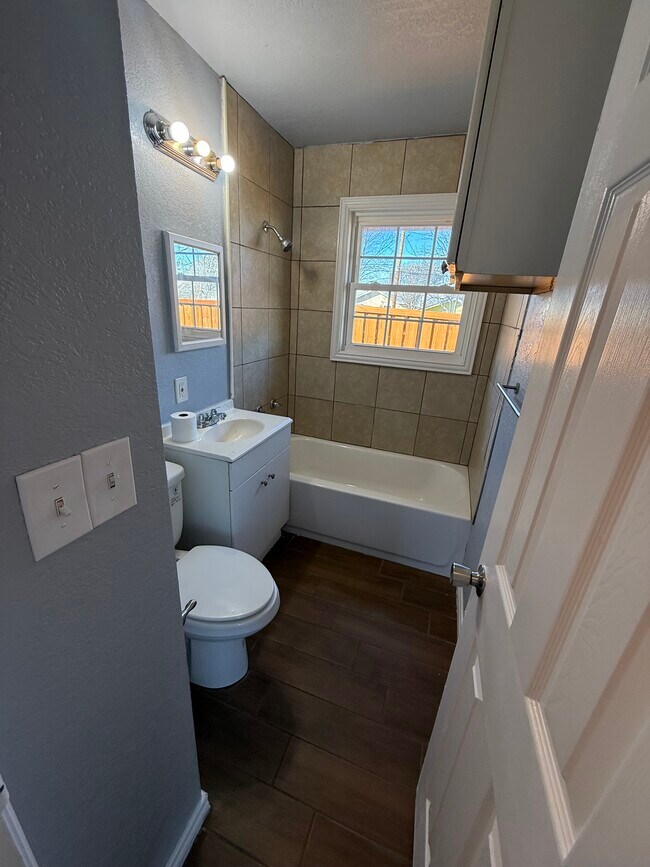 Building Photo - 3911 Orlando Ct