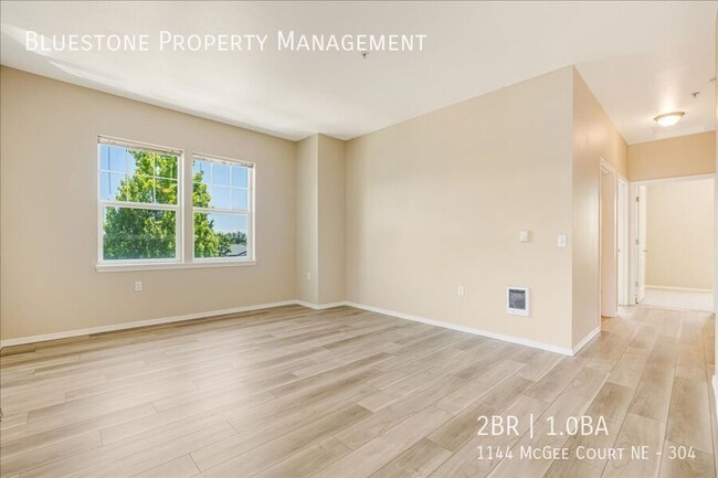 Building Photo - 1144 Mcgee Ct NE