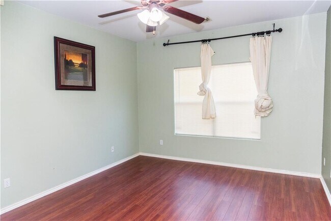 Building Photo - 3660 Pine Needle Cir
