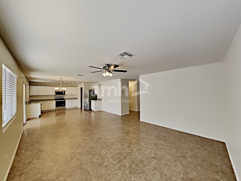 Building Photo - 13277 W Gelding Cir
