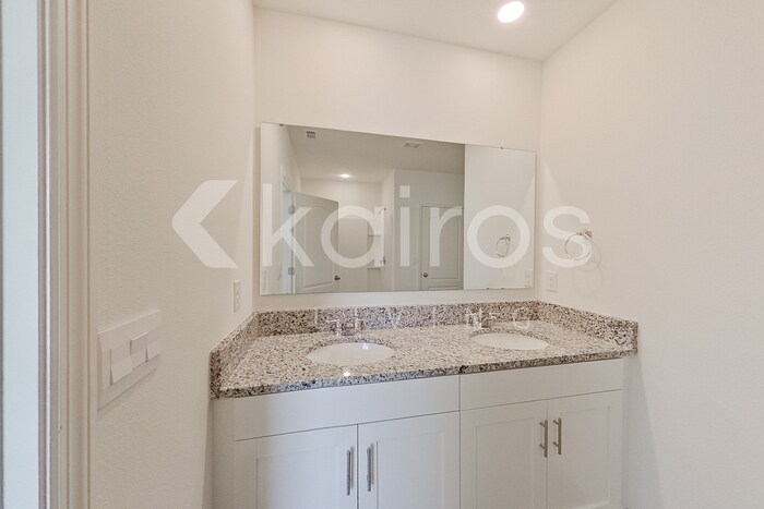 Building Photo - 32150 Katelin Cir