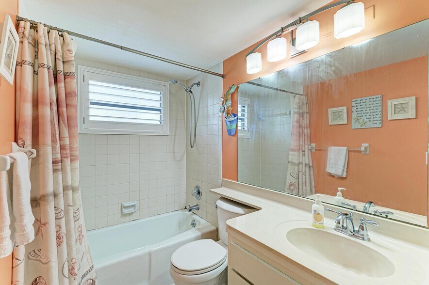 Building Photo - 4568 Red Maple Rd