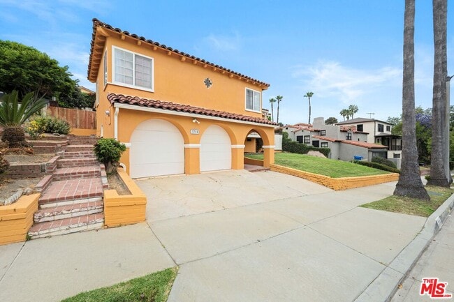 Building Photo - 3715 Homeland Dr