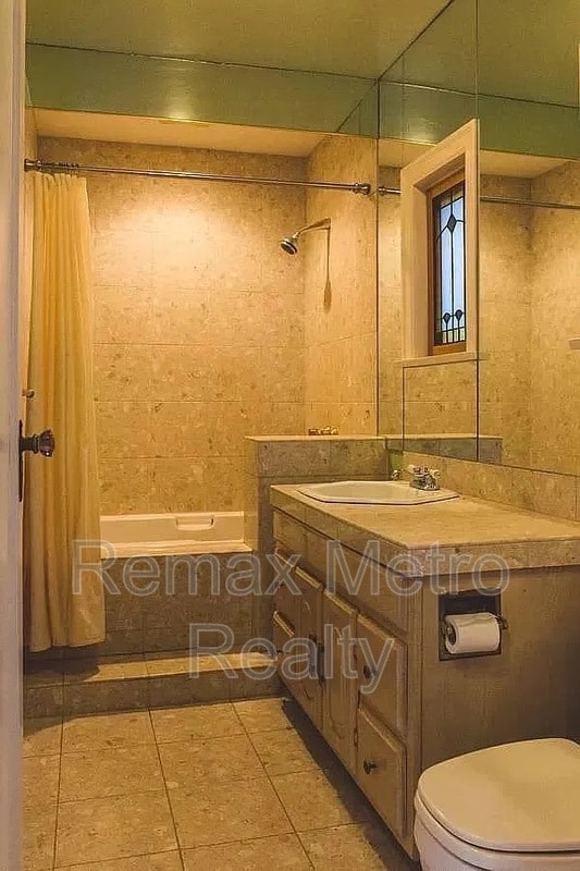 Building Photo - 6220 S Perry St