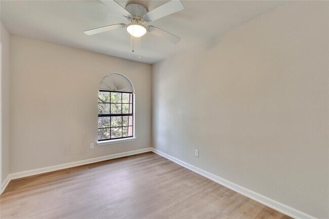 Building Photo - 8511 Fathom Cir