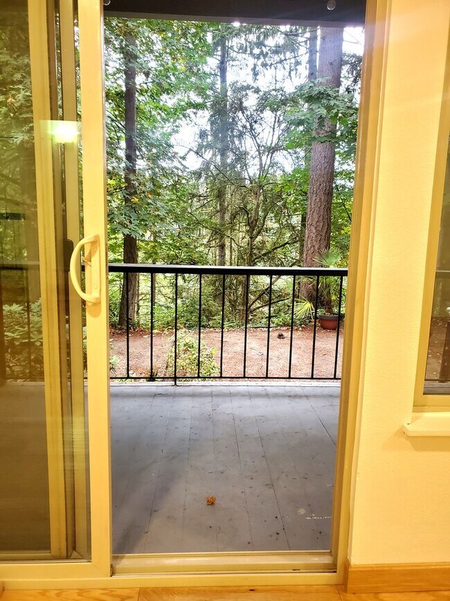 Building Photo - LEASE with OPTION to purchase this 2bd, 2 ba Condo in Oakbrook, Amenities!