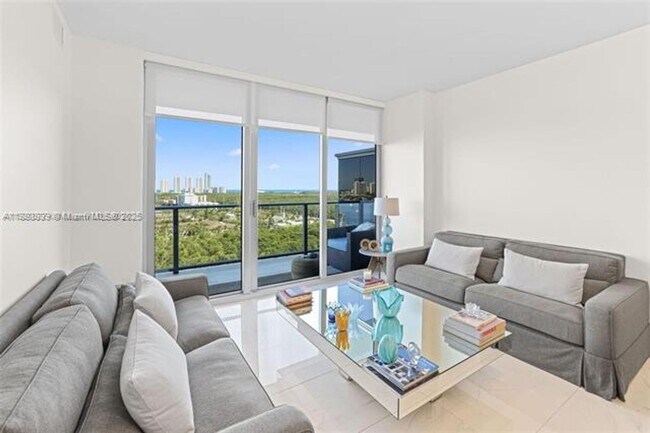 Building Photo - 16385 Biscayne Blvd