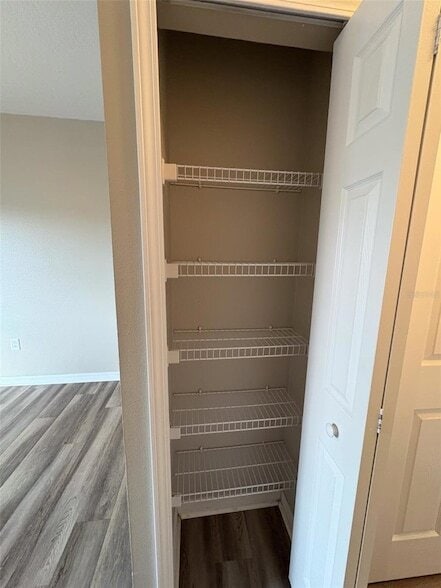 Building Photo - 6019 Portsdale Pl