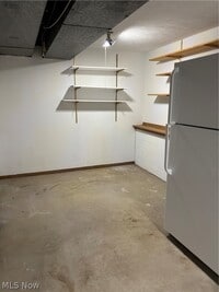 Building Photo - 4585 Wilburn Dr