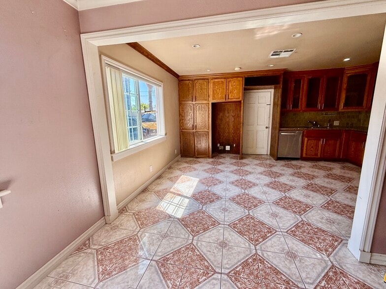 Building Photo - 11322 Covello St