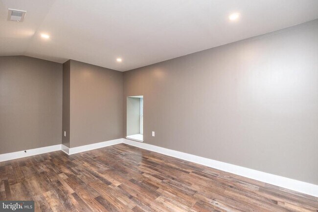 Building Photo - 4844 Old Easton Rd