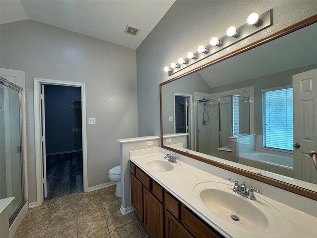 Building Photo - 5907 Yaupon Ridge Dr