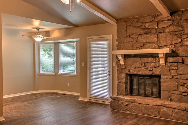 Building Photo - Bixby 3 bed 2 bath in Bixby schools