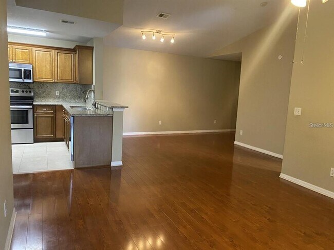 Building Photo - 7618 Pissarro Dr