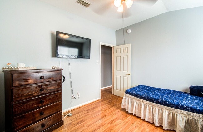 Building Photo - 19943 Black Pearl Ct