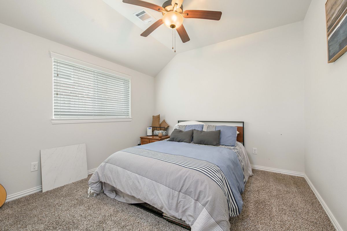 Building Photo - 5903 Eldora Dr