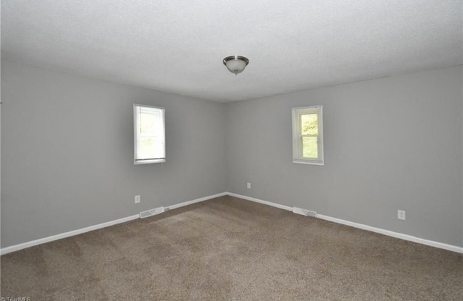 Building Photo - 1236 Fenimore St