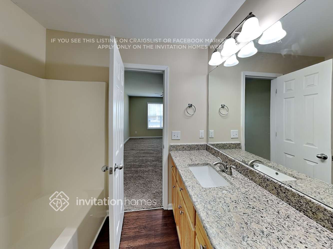 Building Photo - 1039 Loch Lomond Cir