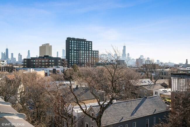 Building Photo - 1259 N Wood St