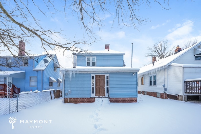 Building Photo - 26431 Shoreview Ave