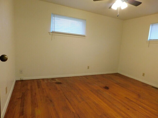 Building Photo - Spacious Ranch in Orchard Mesa