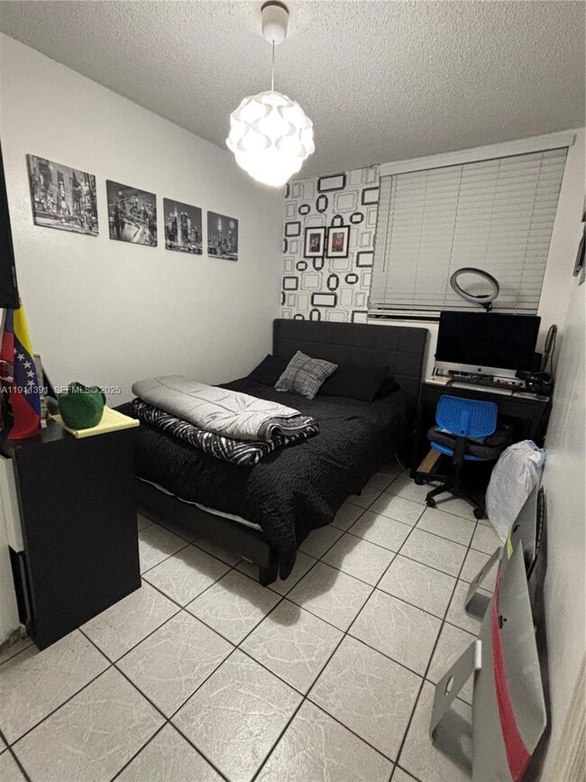 Building Photo - 3561 SW 117th Ave